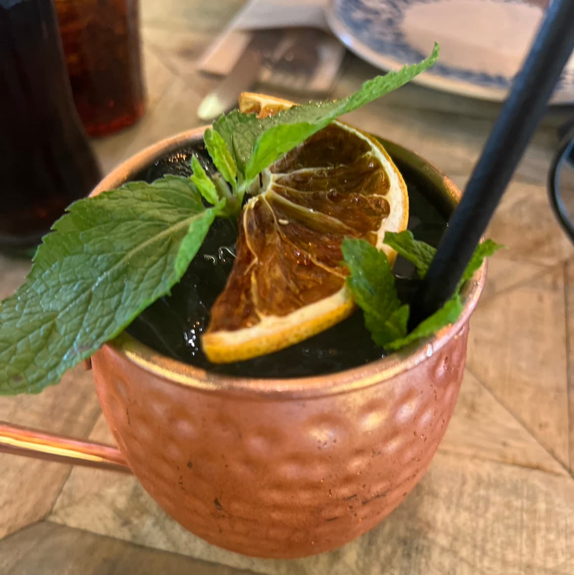 Mule 'N Rouge de Manjericão